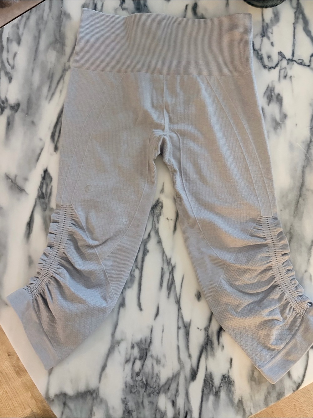 lululemon athletica women’s Ruched Capri Leggings in Light Gray